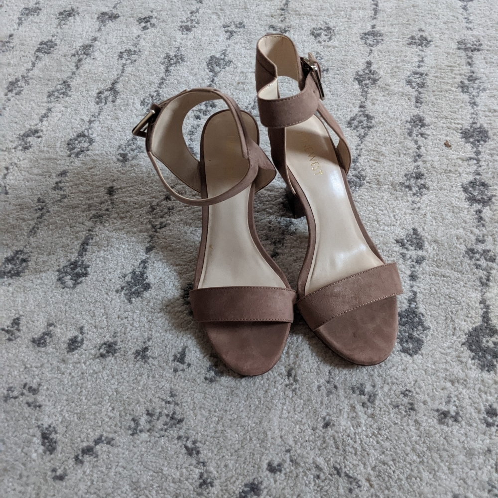 Nine west sandal high heel